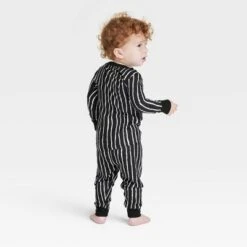Toddler Boys' Disney The Nightmare Before Christmas Jack Skellington Pajama Set - Black